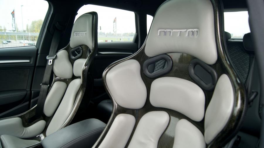 Интерьер Audi RS3 Sportback by MTM (8V) 2015 года  (фото 8 из 10)
